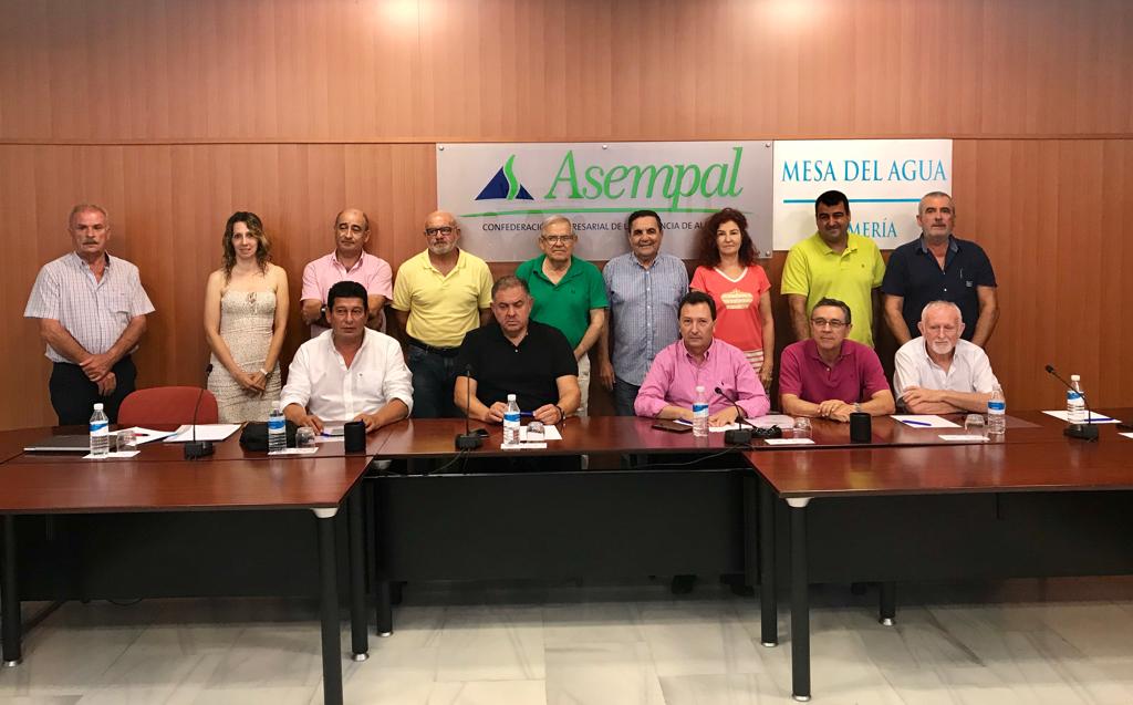 La Mesa del Agua pide al Gobierno que incluyan a Almería en las subvenciones para desalación ante la subida de costes de producción